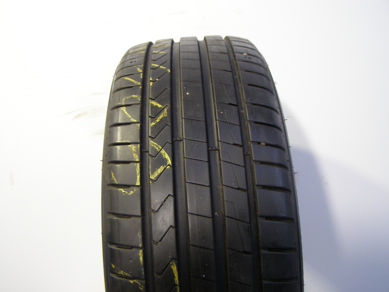 Hankook K135 gumiabroncs