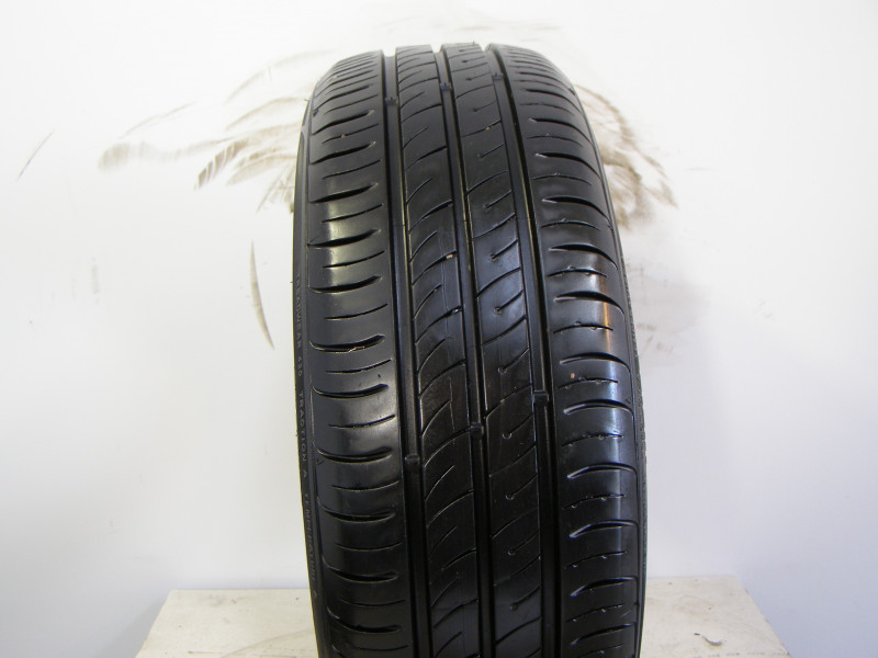 Kumho ES01 gumiabroncs