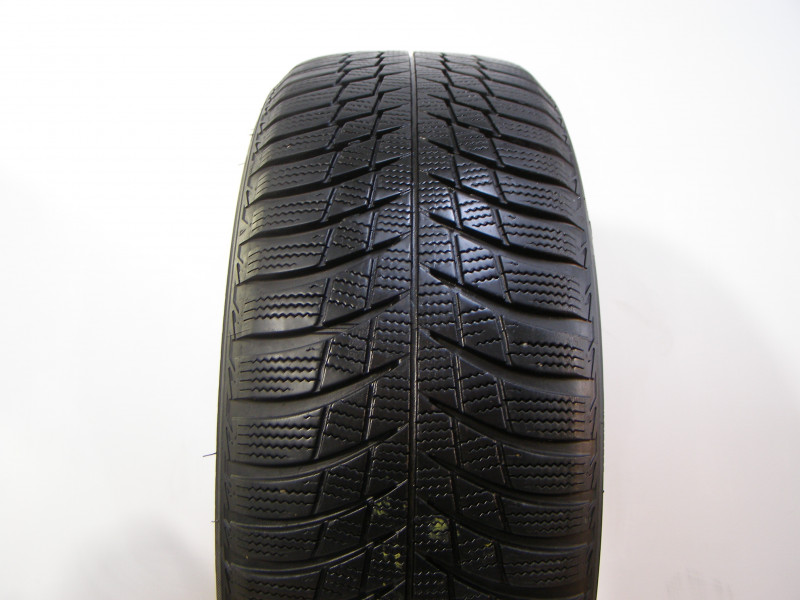 Bridgestone LM001 gumiabroncs