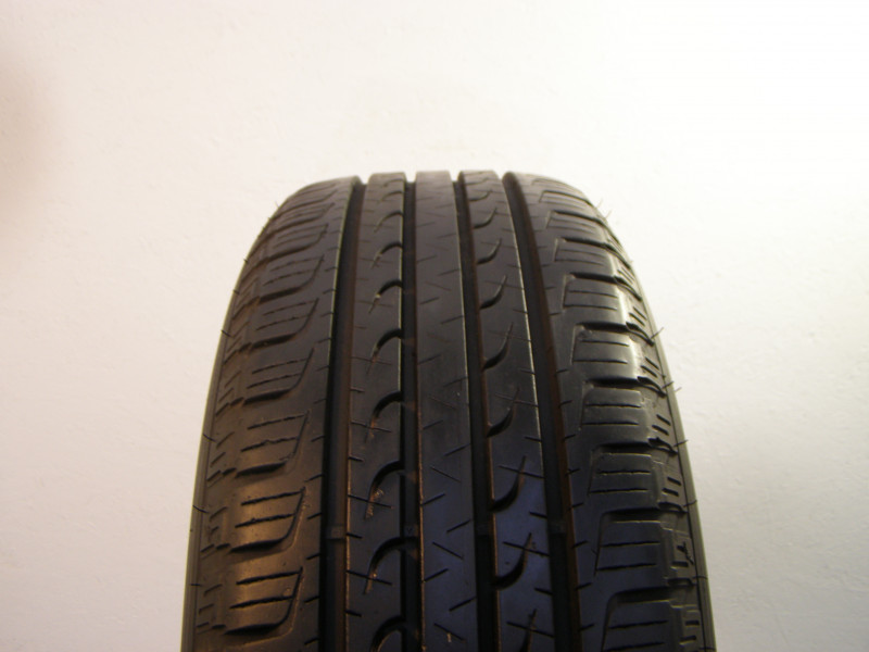 Goodyear Efficientrgip SUV gumiabroncs