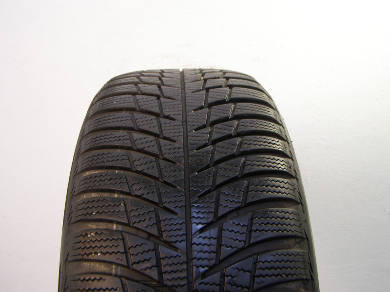 Bridgestone LM001 gumiabroncs