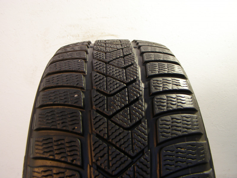 Pirelli Sottozero 3 RFT gumiabroncs