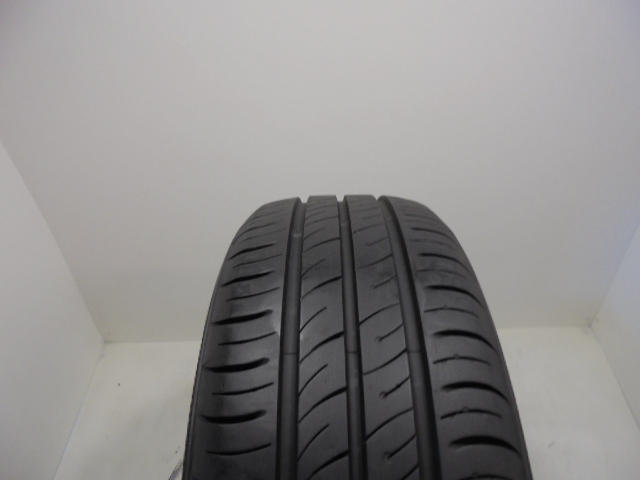 Kumho ES01 gumiabroncs