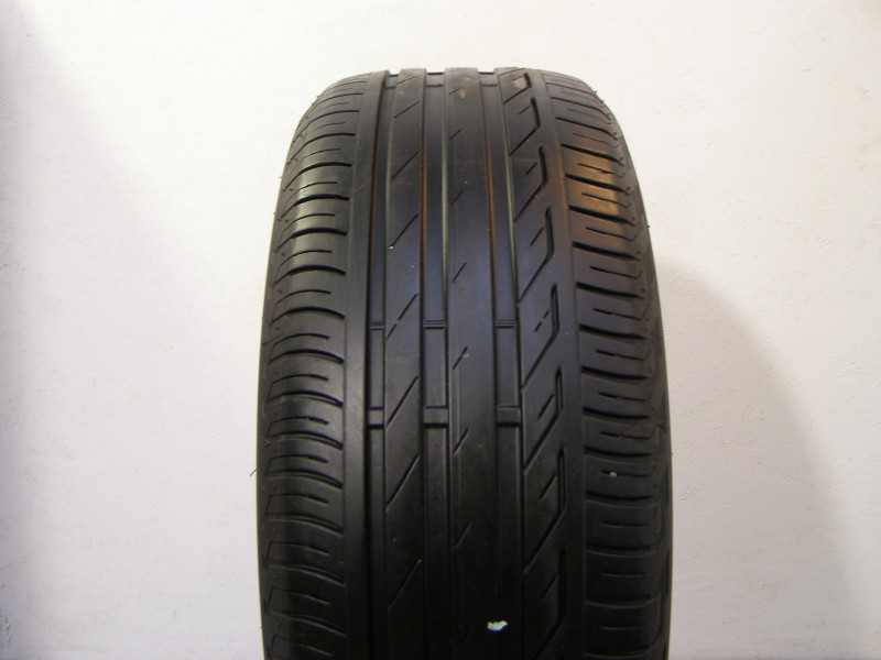 Bridgestone T001 gumiabroncs