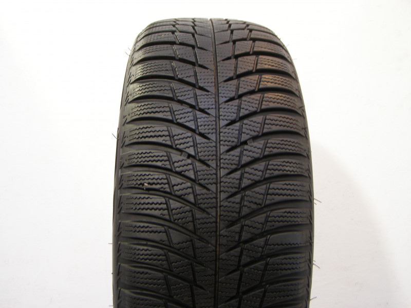 Bridgestone LM001 gumiabroncs