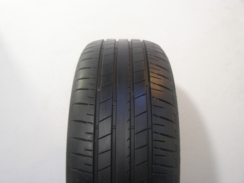 Bridgestone T005A gumiabroncs