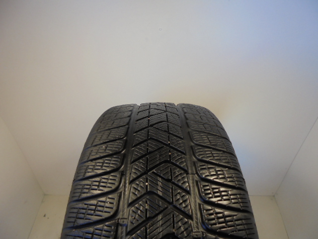 Pirelli Scorpion Winter gumiabroncs