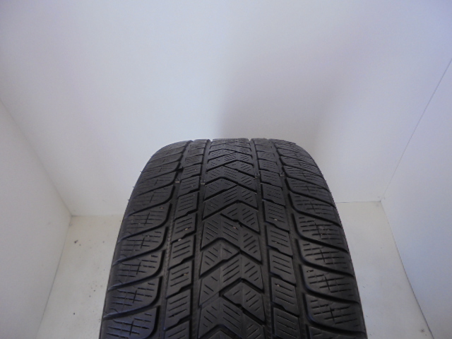 Pirelli Scorpion Winter gumiabroncs