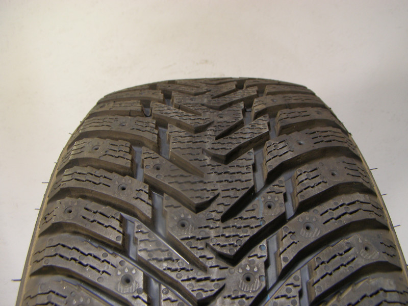 Nokian Hakkapeliitta 8 gumiabroncs
