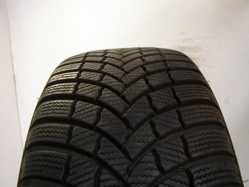 Bridgestone LM001 gumiabroncs