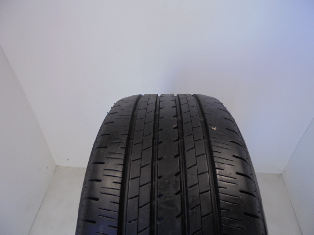 Bridgestone ER33 gumiabroncs