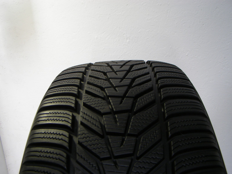 Hankook W330 Winter Icept Evo 3 gumiabroncs