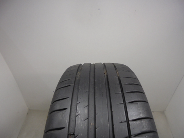 Michelin Pilot Sport 4 gumiabroncs