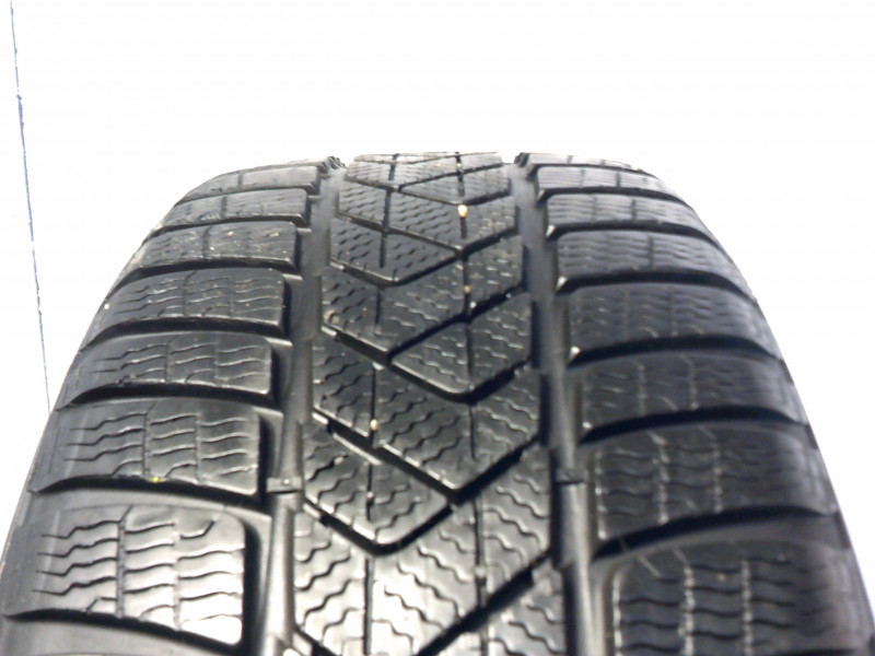 Pirelli Sottozero 3 gumiabroncs