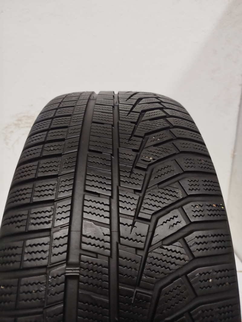Hankook W320 Winter Icept Evo2 gumiabroncs