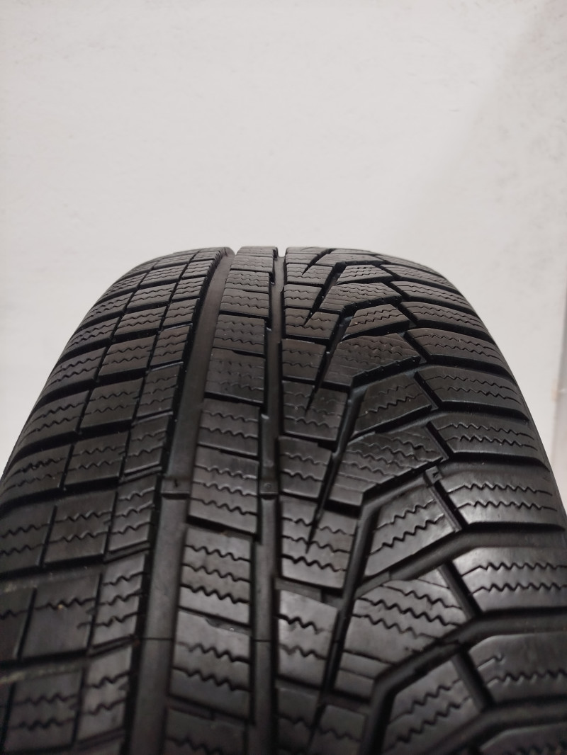 Hankook W320 Winter Icept Evo2 gumiabroncs