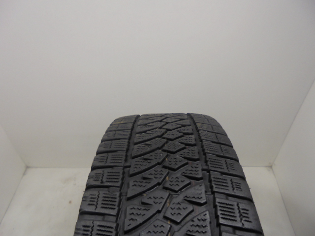 Bridgestone W810 gumiabroncs