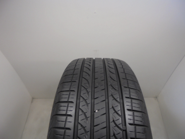 Yokohama Avid GT S35 Bluearth gumiabroncs