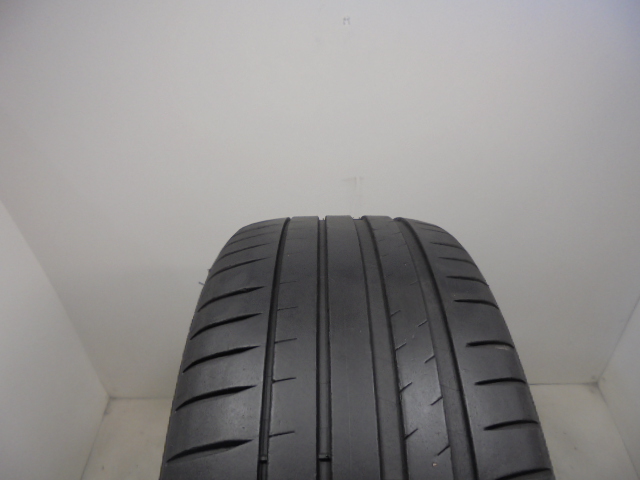 Michelin Pilot Sport 4 gumiabroncs