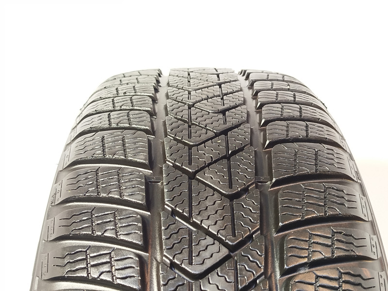 Pirelli Sottozero 3 gumiabroncs