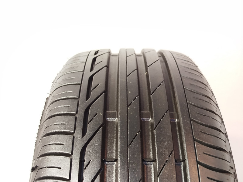 Bridgestone T001 gumiabroncs
