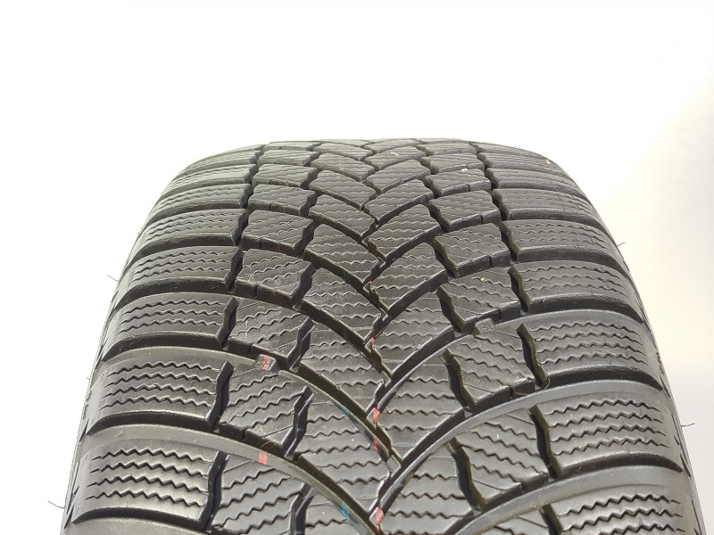 Bridgestone LM001 gumiabroncs