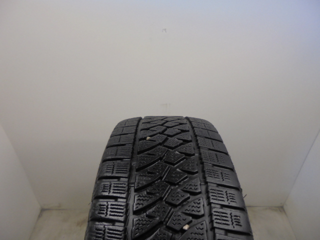 Bridgestone W810 gumiabroncs