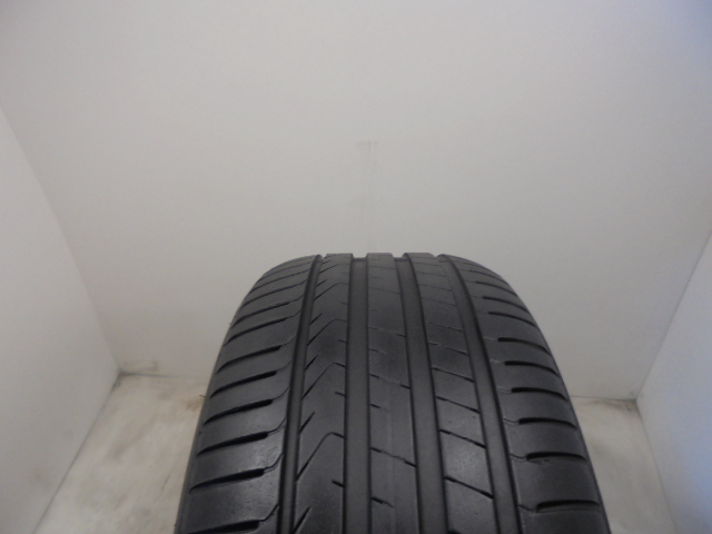 Pirelli Scorpion gumiabroncs