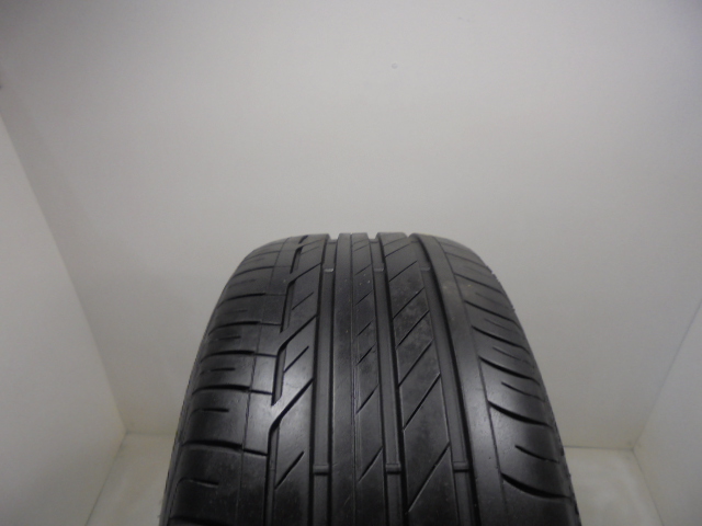 Bridgestone T001 gumiabroncs
