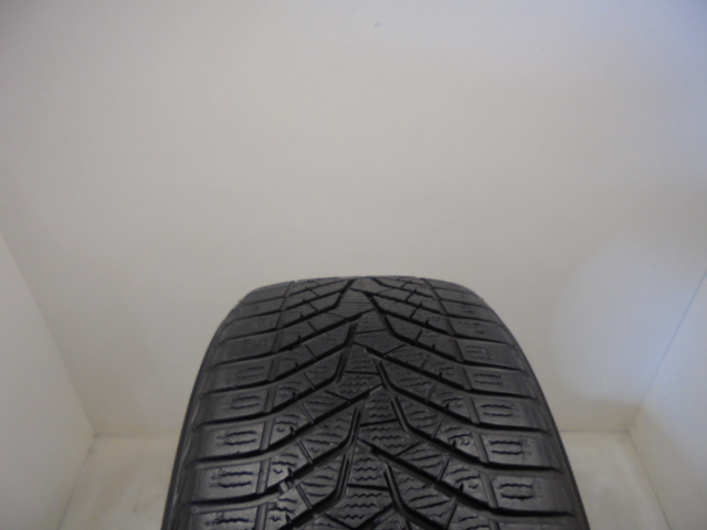 Yokohama V905 gumiabroncs