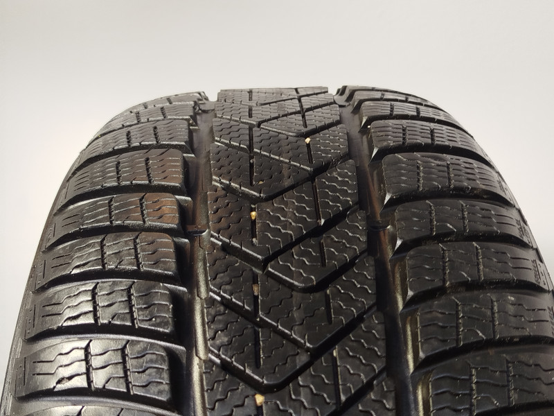 Pirelli Sottozero 3 gumiabroncs