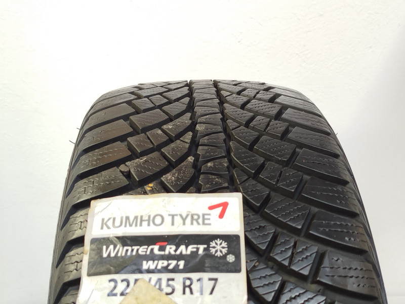 Kumho WP71 Wintercraft gumiabroncs