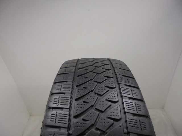 Bridgestone W810 gumiabroncs