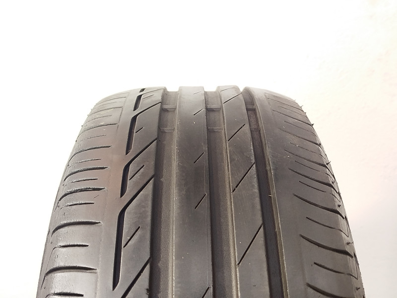 Bridgestone T001 gumiabroncs