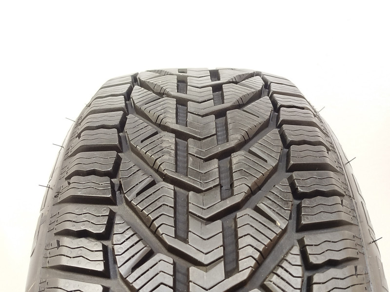 Taurus Winter gumiabroncs