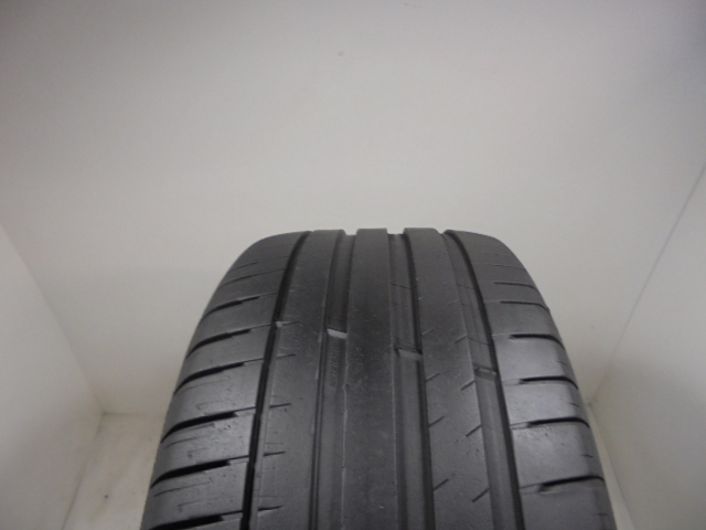 Michelin Pilot Sport 4 gumiabroncs