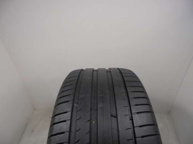 Michelin Pilot Sport 4 gumiabroncs