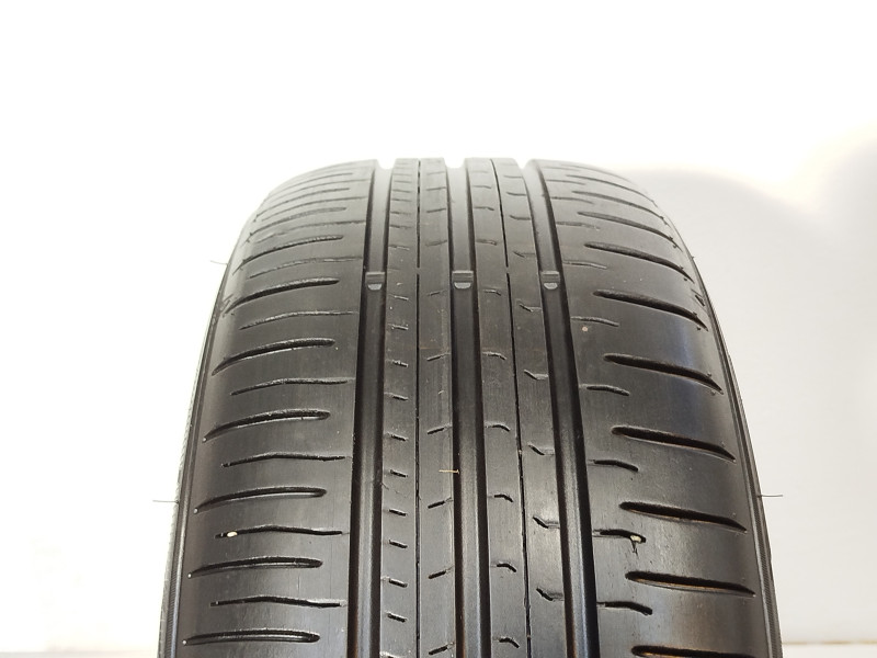 Falken SN832B gumiabroncs